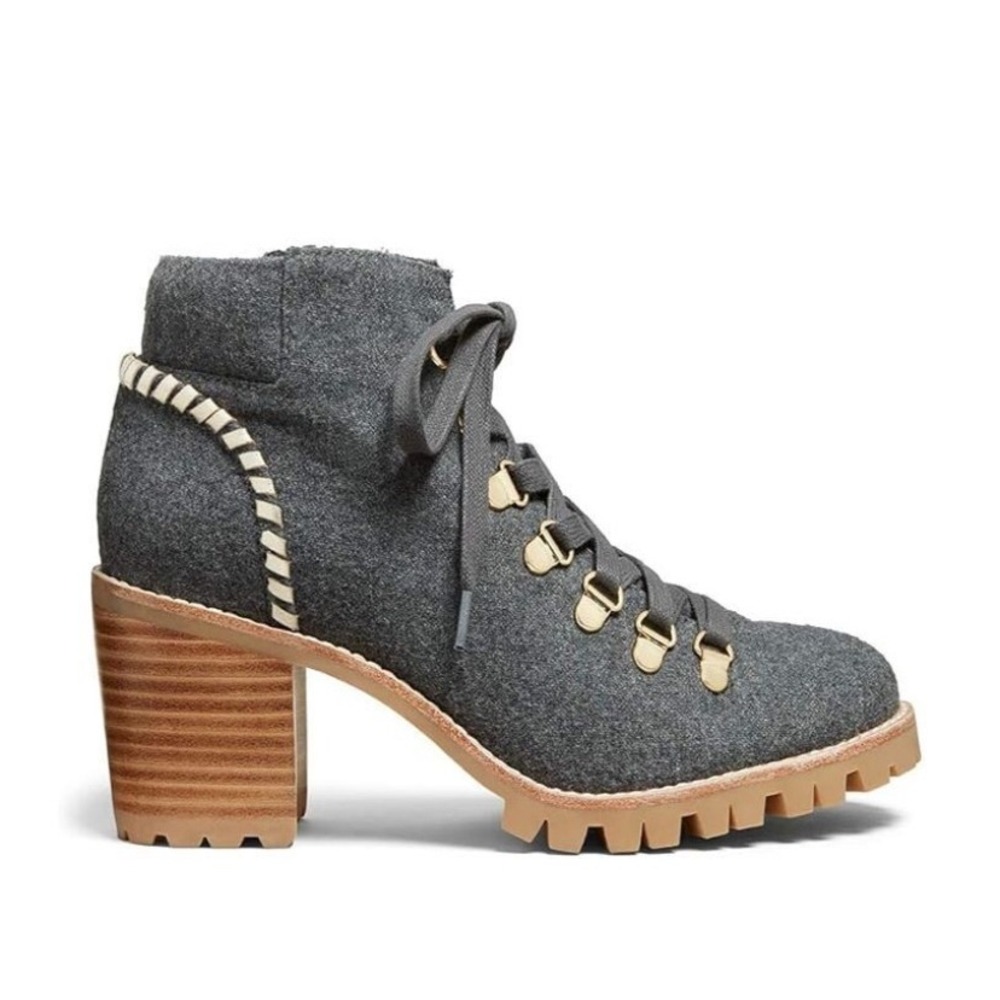 Jack Rogers Poppy Flannel Hiker Boots Block Grey Heel 9M NWOT/B